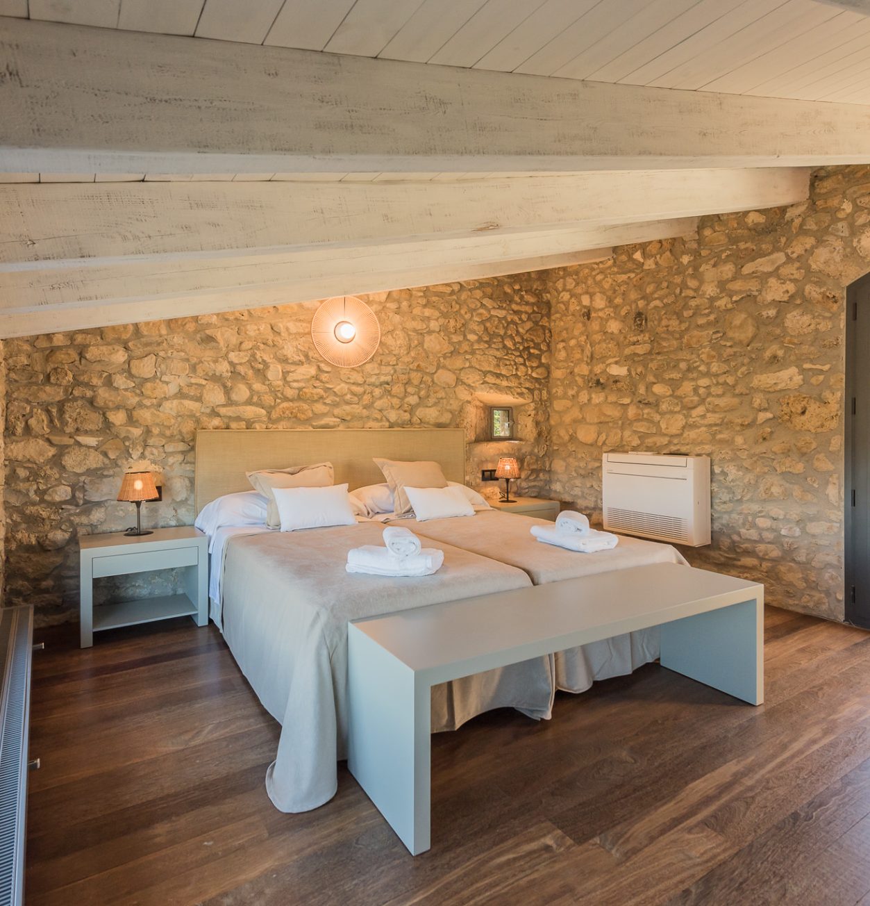 Habitació 1 doble estàndard planta superior
